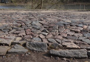 Kann noch eine Lösung zur Erneuerung der maroden Straße gefunden werden? Foto: Landtag M-V